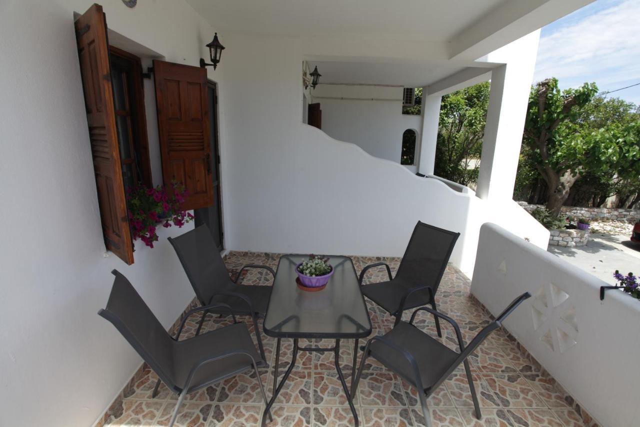 Athena'S Houses Skyros Exterior photo